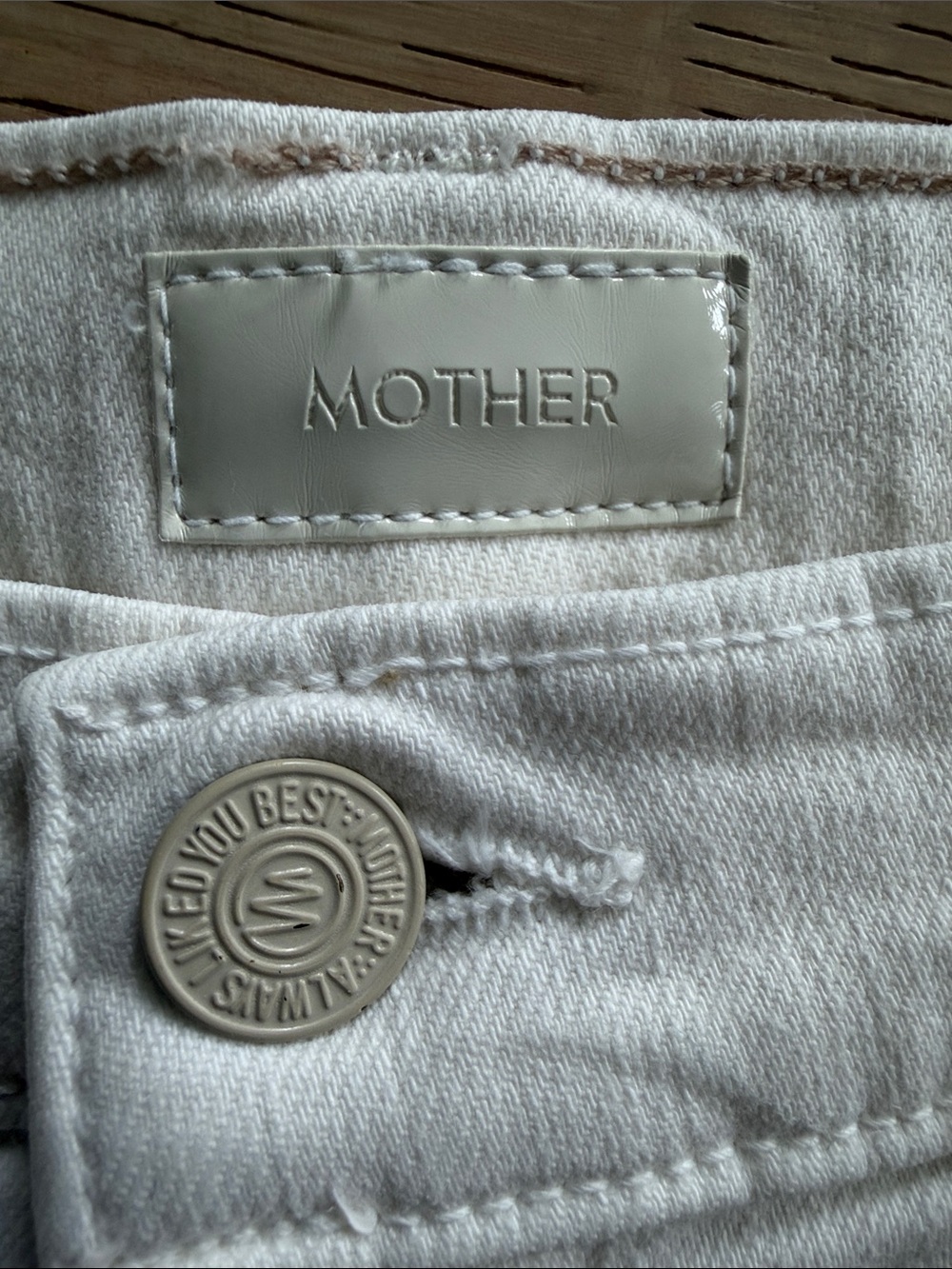 Mother The Mid Rise Dazzler Crop Frayed Hem Jeans in Cream Puffs Size 31 USA - Picture 6 of 14